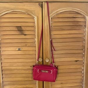 NWT Coach Fuchsia clutch and crossbody bag 6x8x2.25”